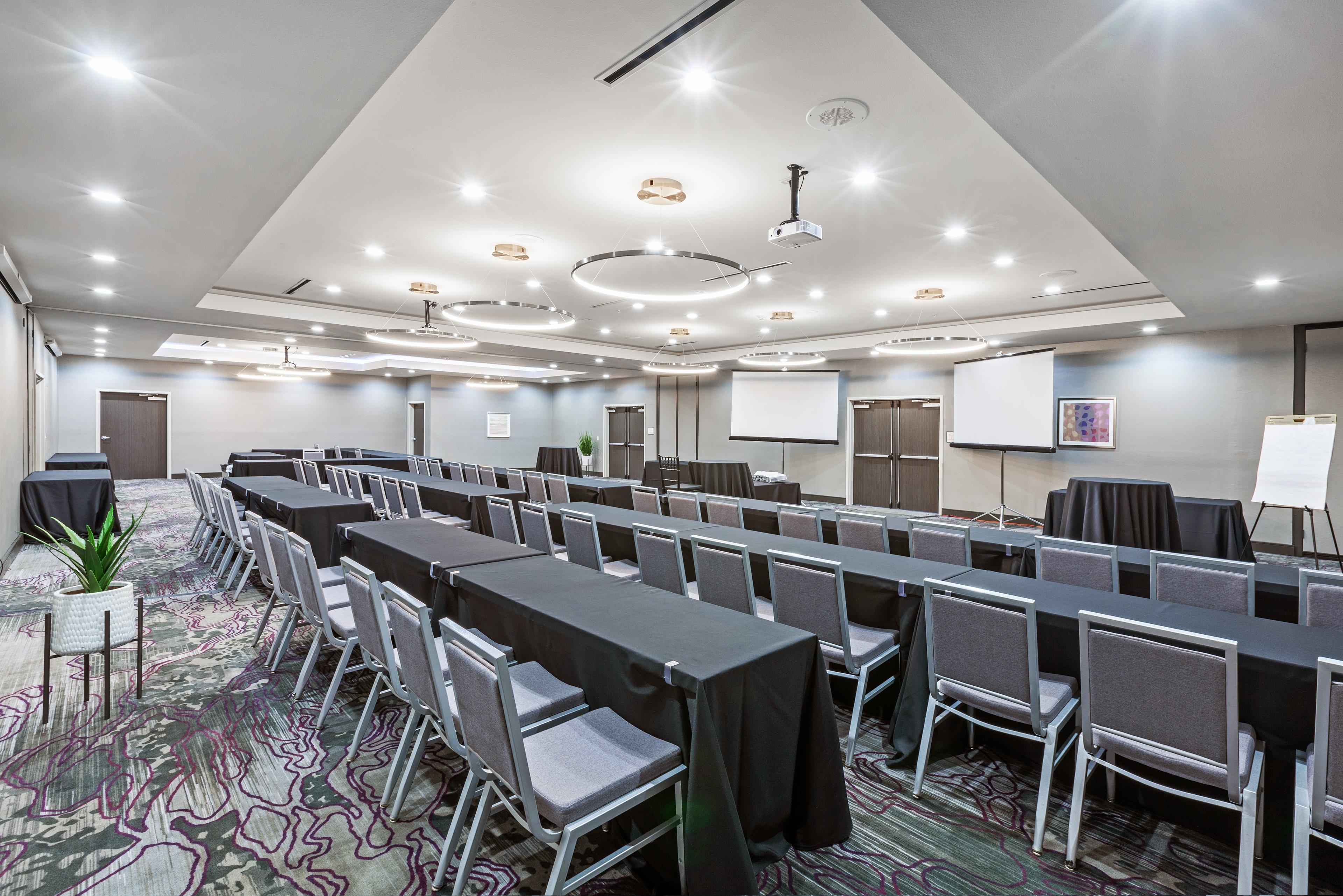 Holiday Inn Lubbock South By Ihg Bagian luar foto